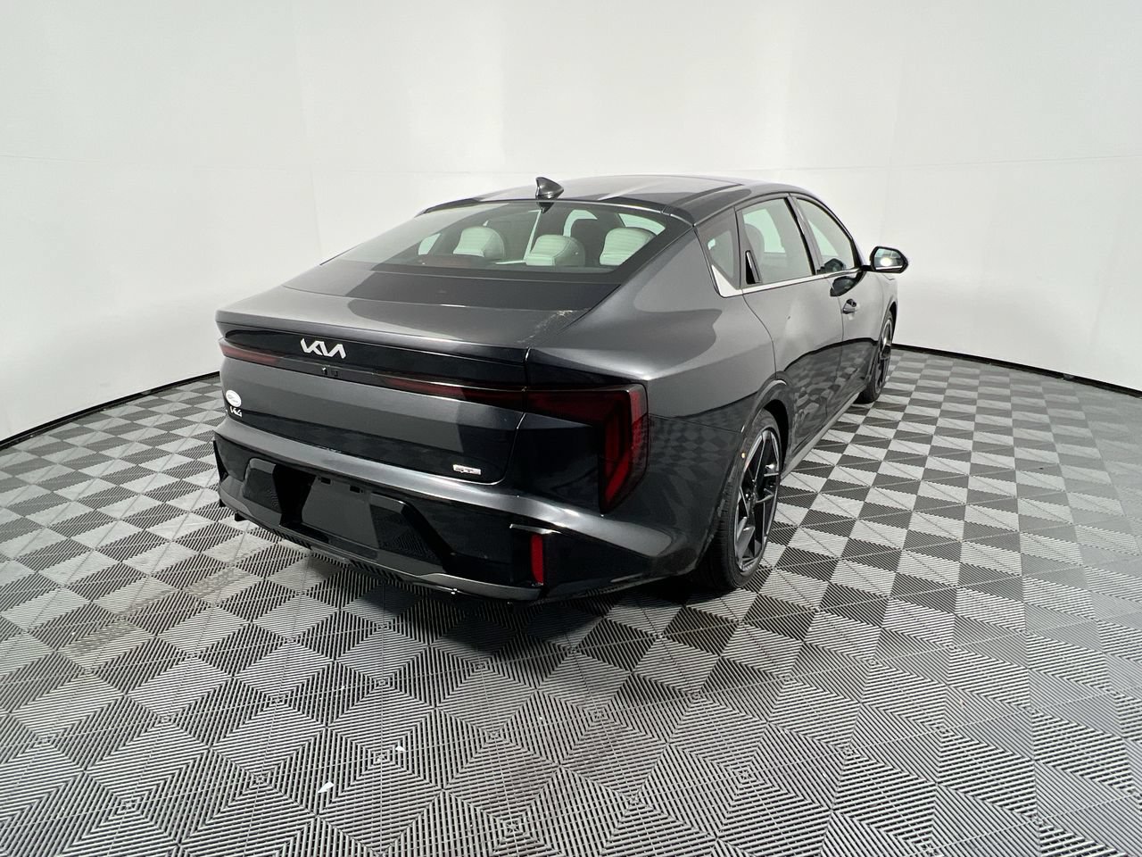 New 2026 Kia K4 GT-Line w/ GT-Line Premium Package FWD image 3