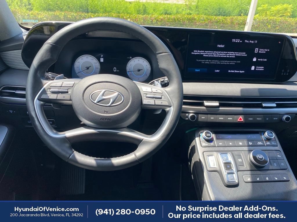 Certified 2024 Hyundai Palisade Limited FWD image 3