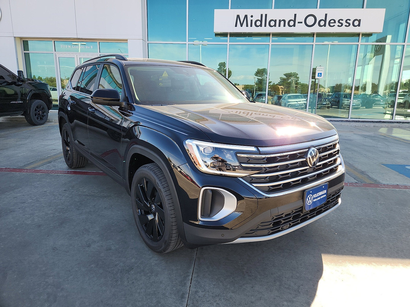 New 2026 Volkswagen Atlas SE