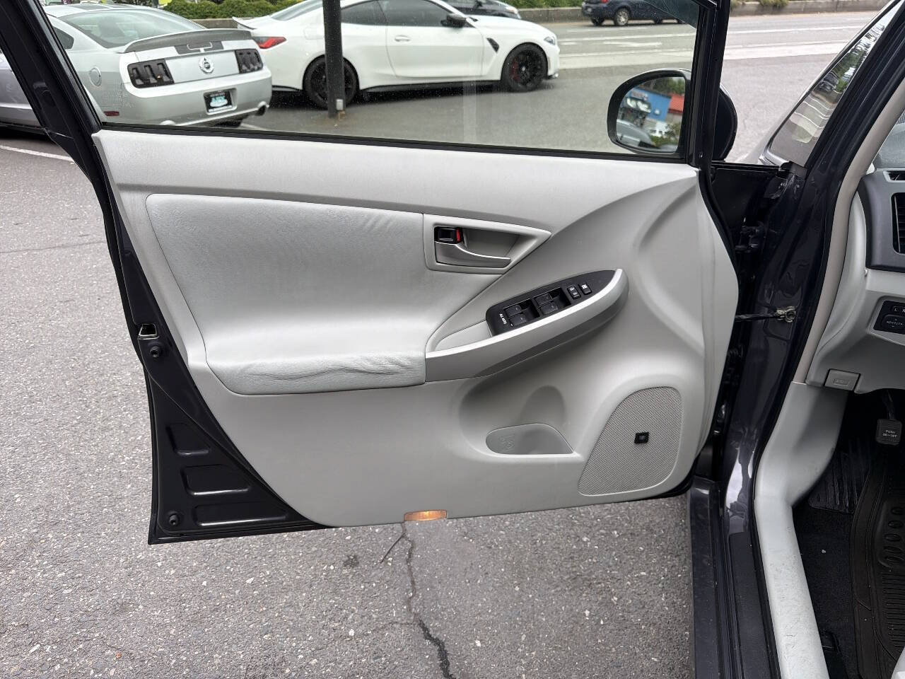 Used 2014 Toyota Prius Four FWD image 26