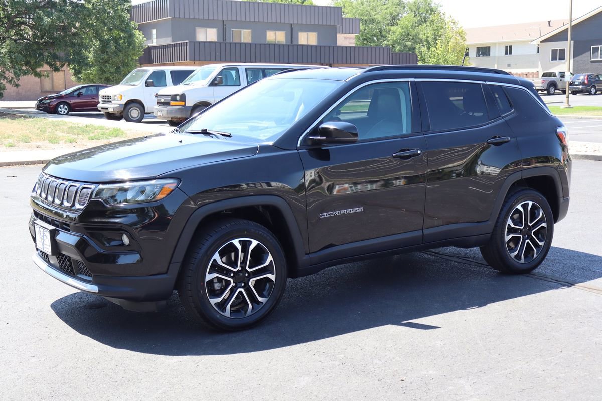 Used 2022 Jeep Compass Limited image 10