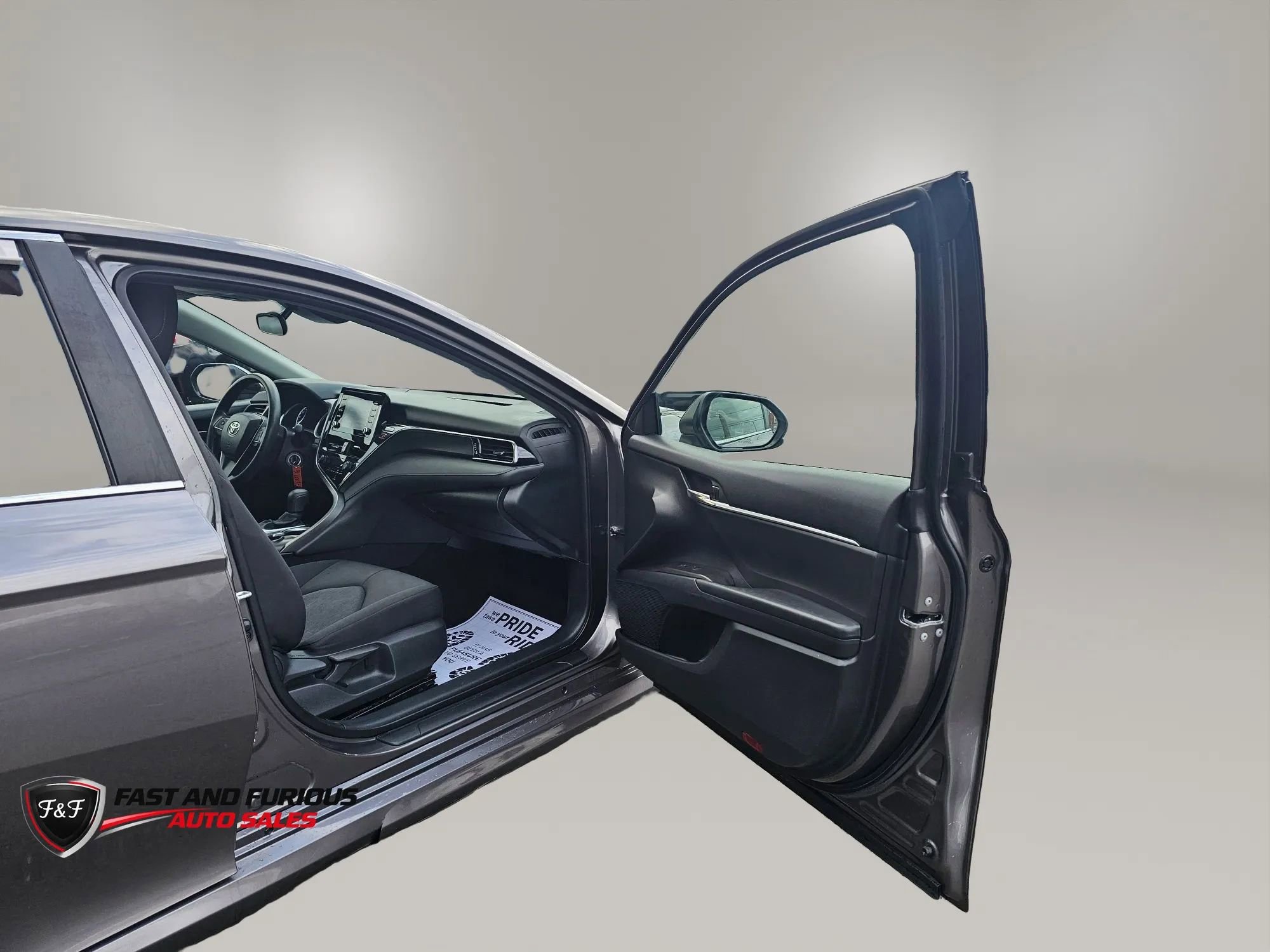 Used 2023 Toyota Camry LE FWD image 11