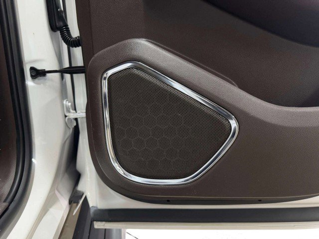 Used 2016 GMC Yukon Denali w/ Open Road Package image 44