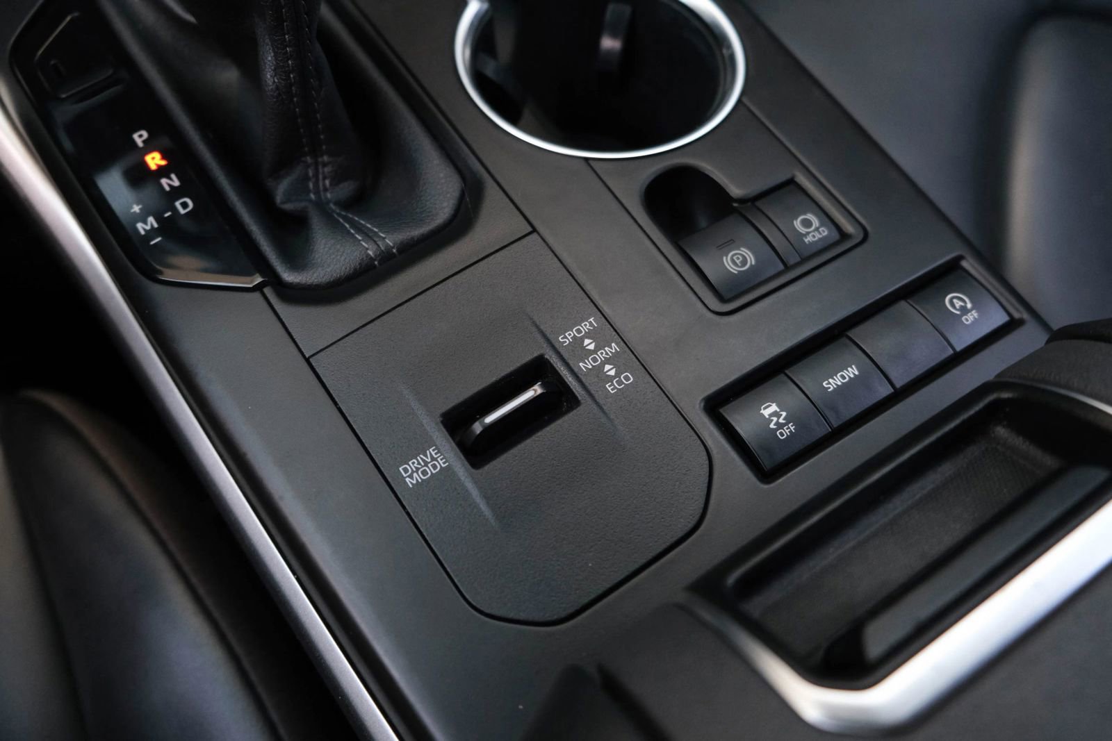 Used 2022 Toyota Highlander XLE image 47