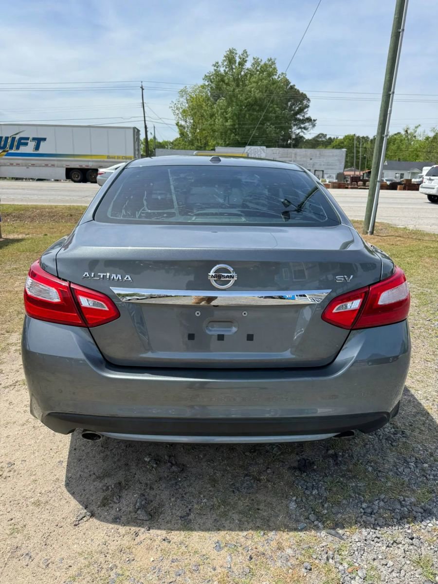Used 2017 Nissan Altima 2.5 SV image 8