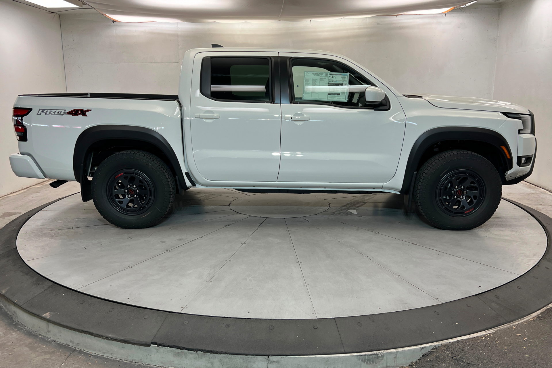 New 2026 Nissan Frontier PRO-4X w/ Tow Package AWD/4WD image 6