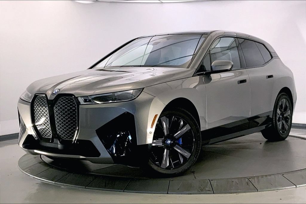 Certified 2024 BMW iX xDrive50 w/ Premium Package AWD/4WD image 10