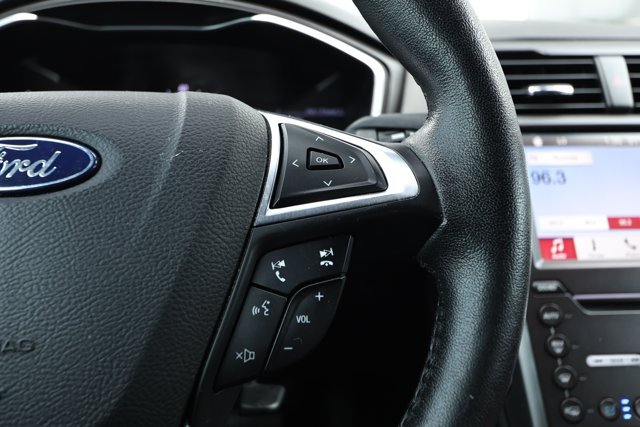 Used 2019 Ford Fusion Energi Titanium FWD image 14