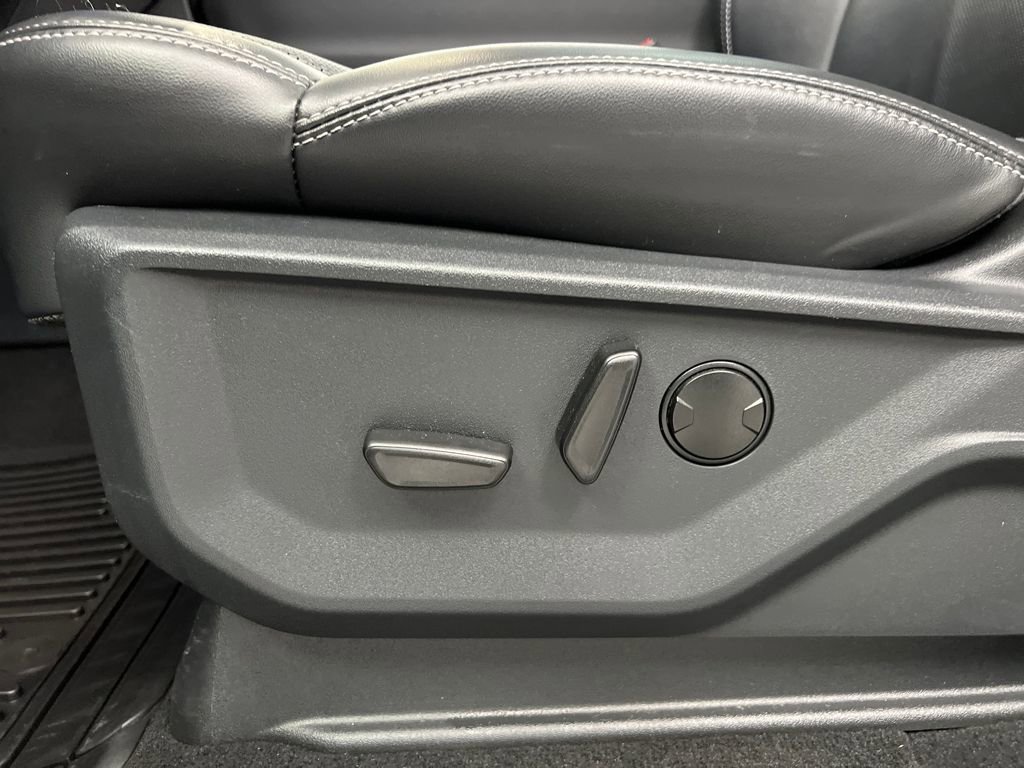 Used 2025 Ford Expedition Platinum AWD/4WD image 10