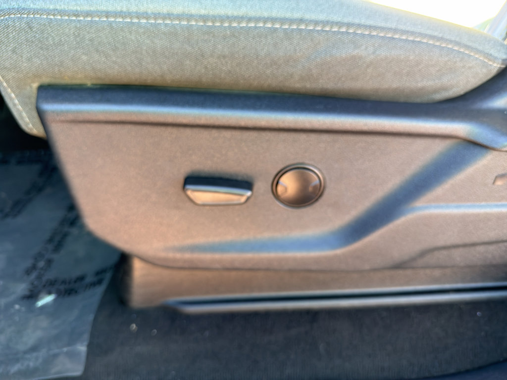 Used 2025 Ford F250 XLT AWD/4WD image 13