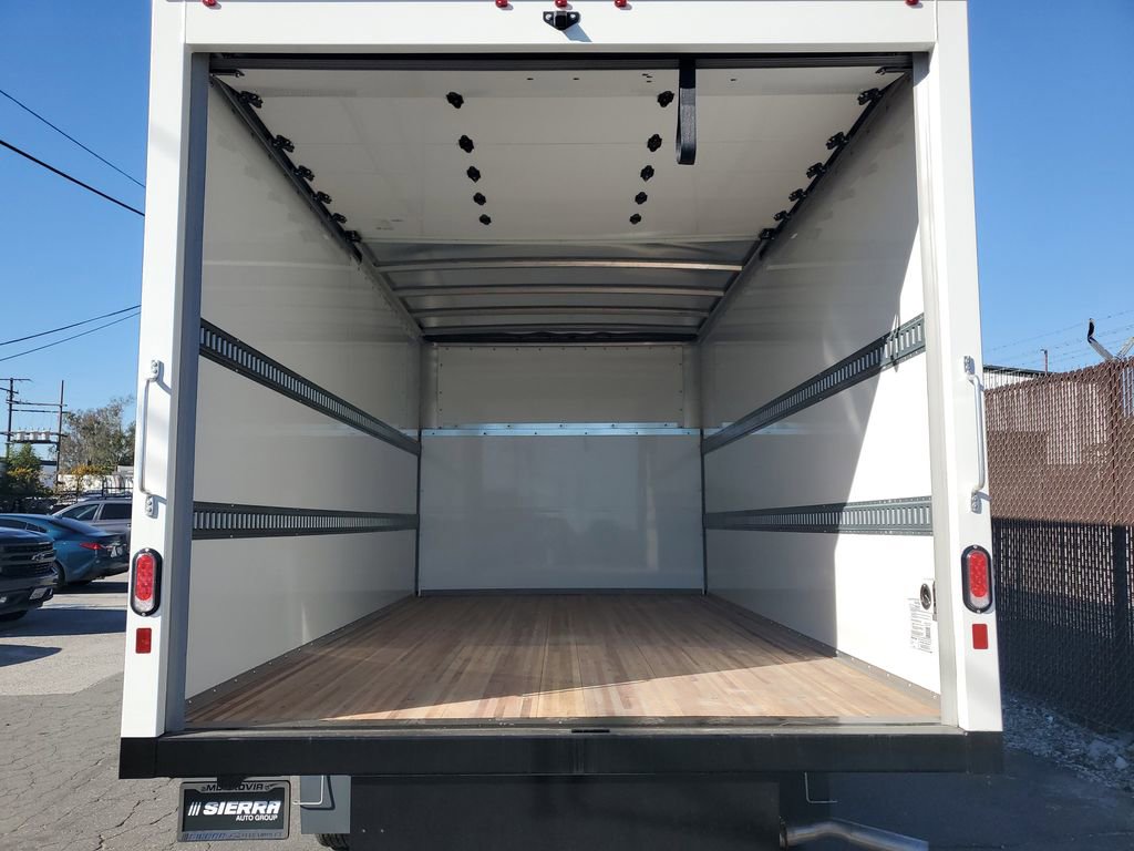 New 2025 Chevrolet Express 3500 w/ Power Convenience Package image 31