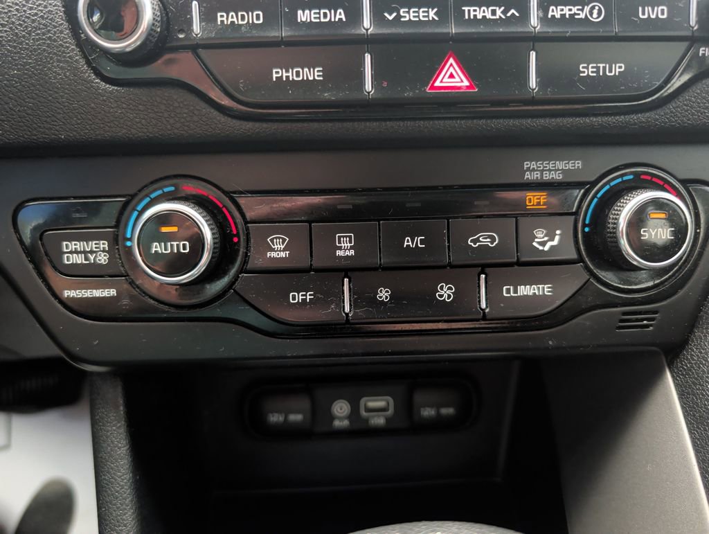 Used 2019 Kia Niro LX FWD image 15