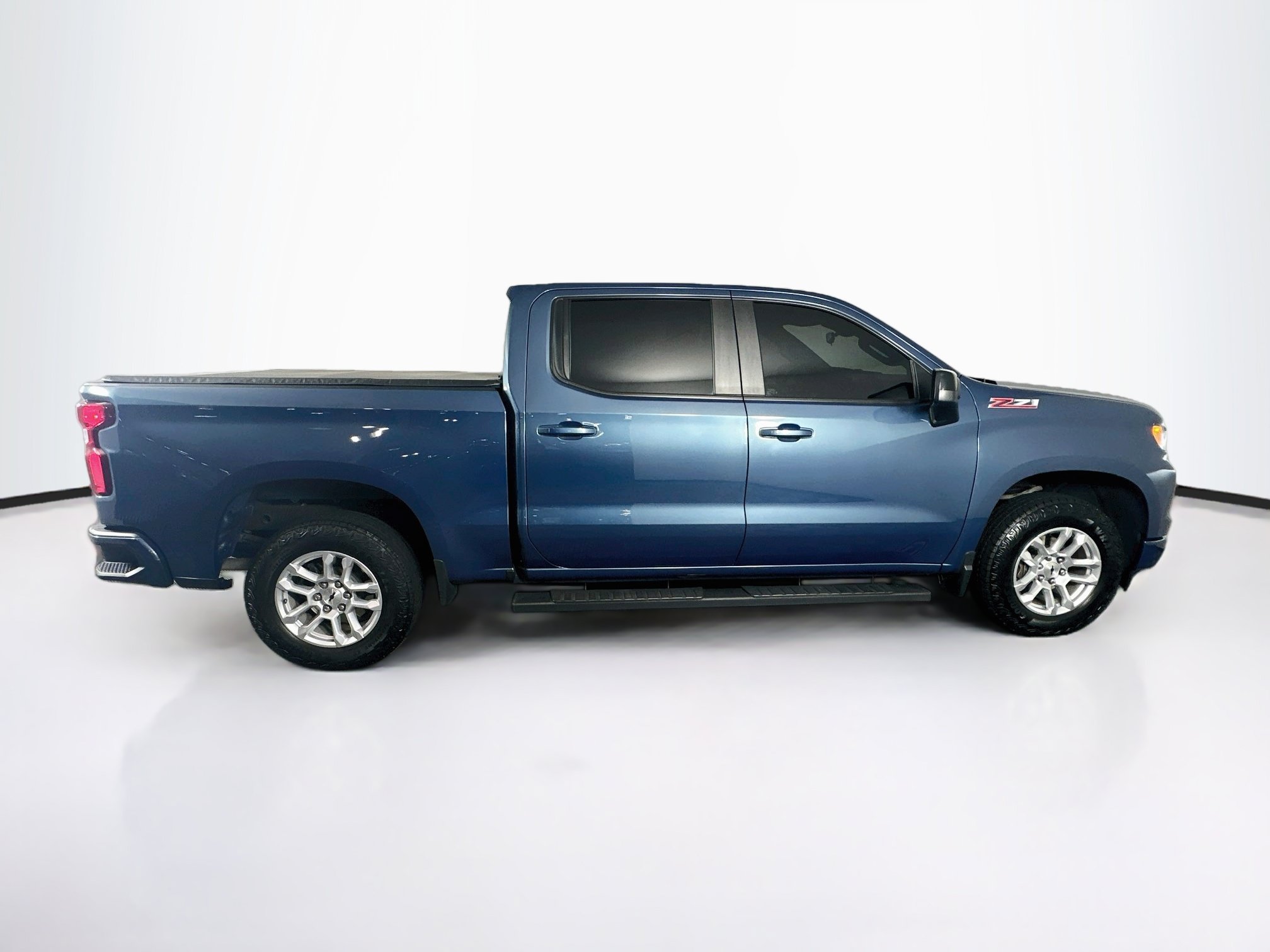 Used 2024 Chevrolet Silverado 1500 RST w/ Z71 Off-Road Package AWD/4WD image 10