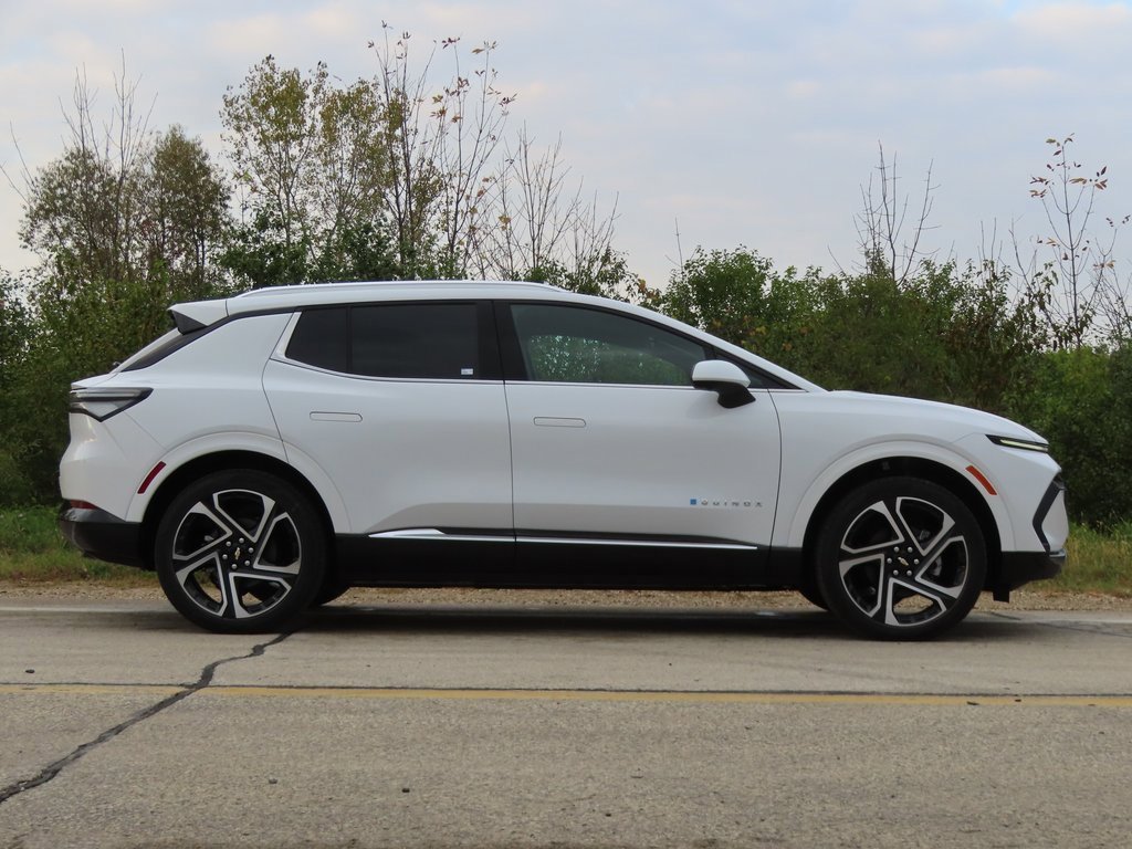 New 2026 Chevrolet Equinox EV LT w/ Convenience Package II image 2