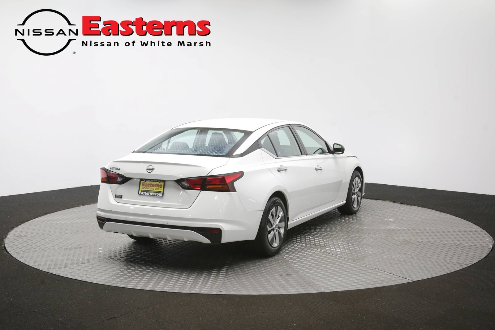 Used 2024 Nissan Altima 2.5 S FWD image 38