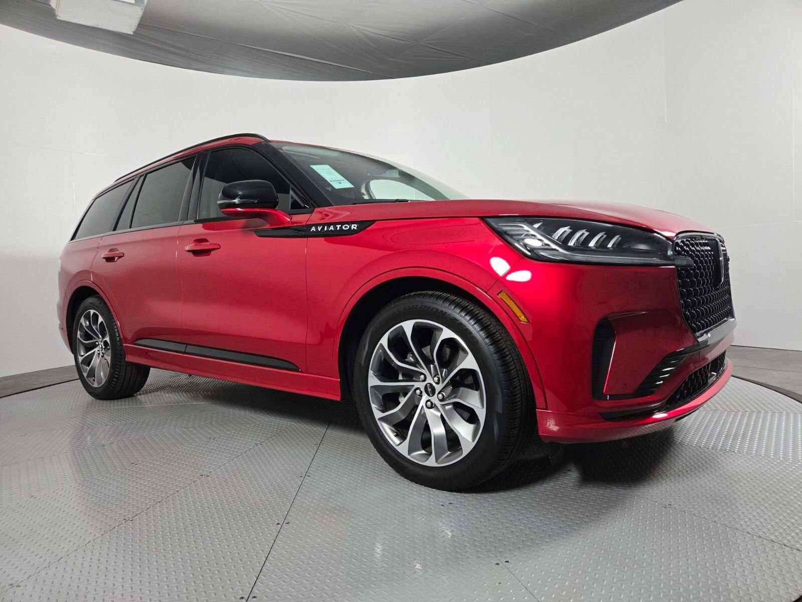 New 2026 Lincoln Aviator 2WD w/ Jet Appearance Package image 2