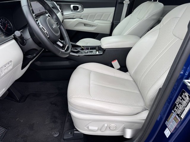 Certified 2022 Kia Sorento SX image 18