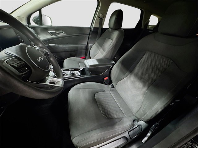 Used 2023 Kia Sportage LX image 15