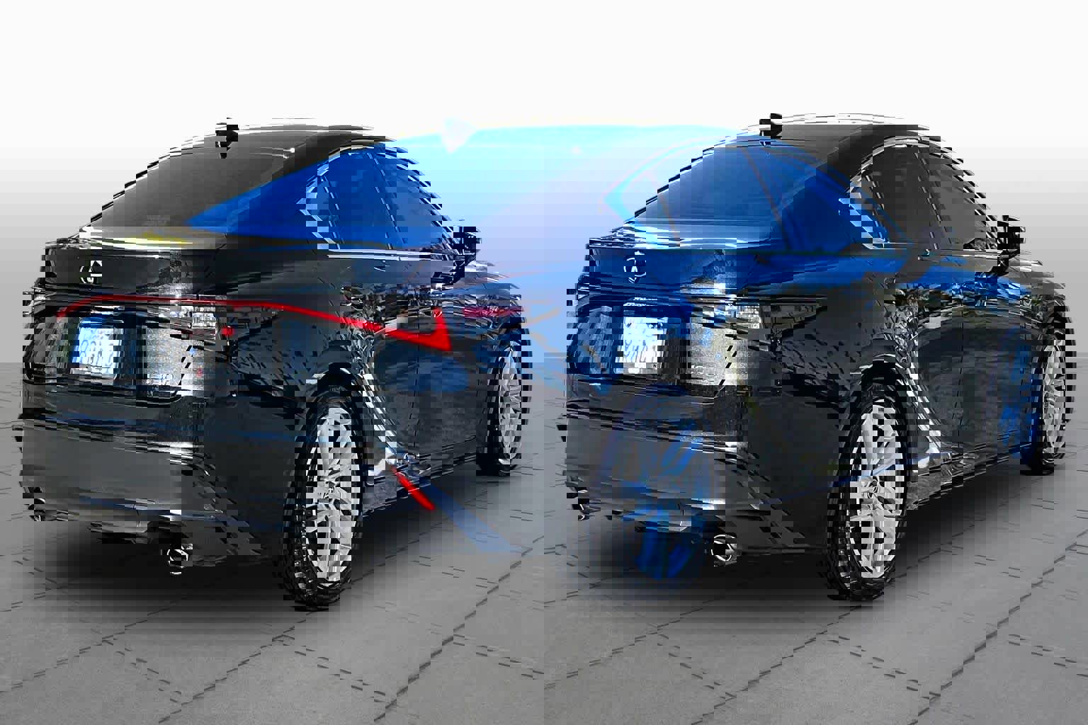 Used 2021 Lexus IS 300 w/ Accessory Package 2 image 12