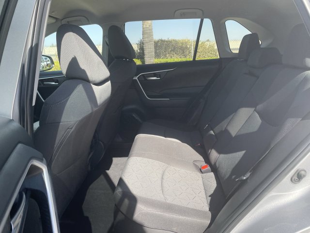 Used 2025 Toyota RAV4 XLE AWD/4WD image 24