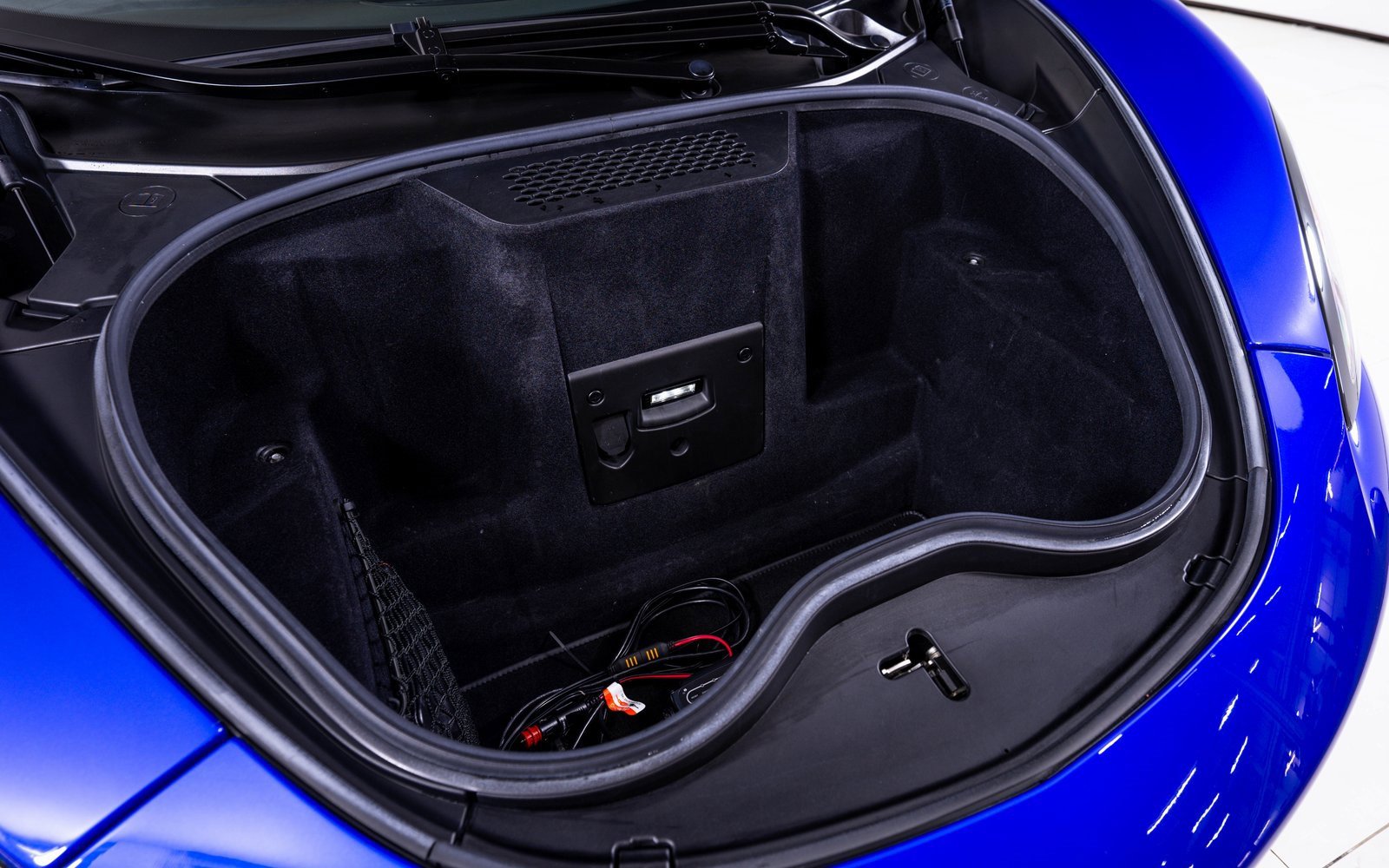 Used 2018 McLaren 570S Spider image 24