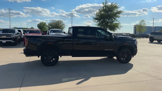 Used 2025 GMC Sierra 2500 AT4 w/ AT4 Premium Plus Package image 8