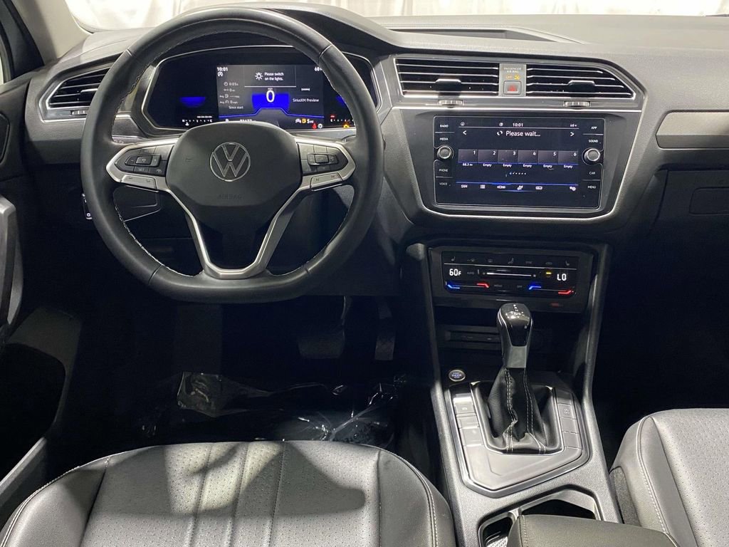 Used 2023 Volkswagen Tiguan SE image 10