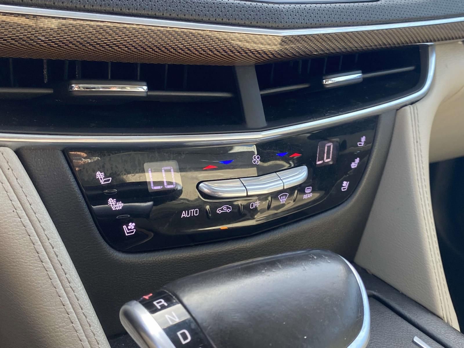 Used 2016 Cadillac CT6 Luxury image 21