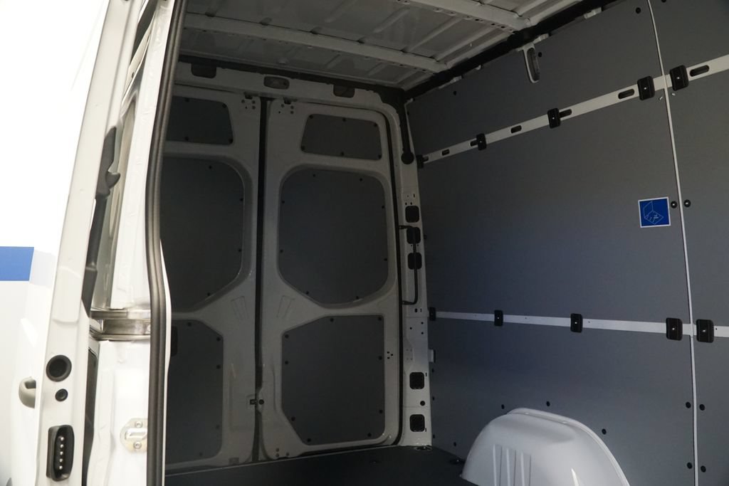 New 2026 Mercedes-Benz Sprinter 2500 image 12