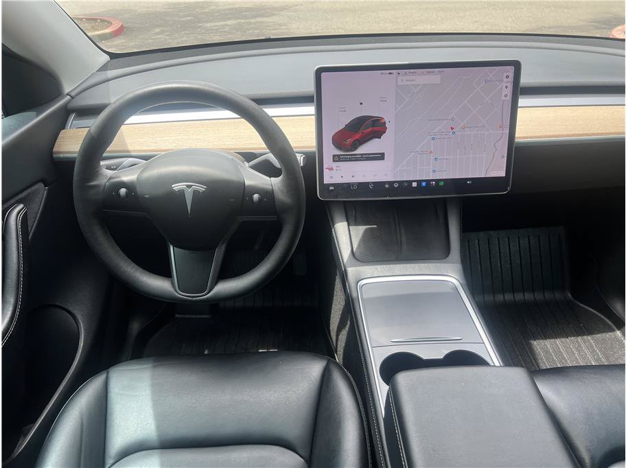 Used 2021 Tesla Model Y Long Range AWD/4WD image 13