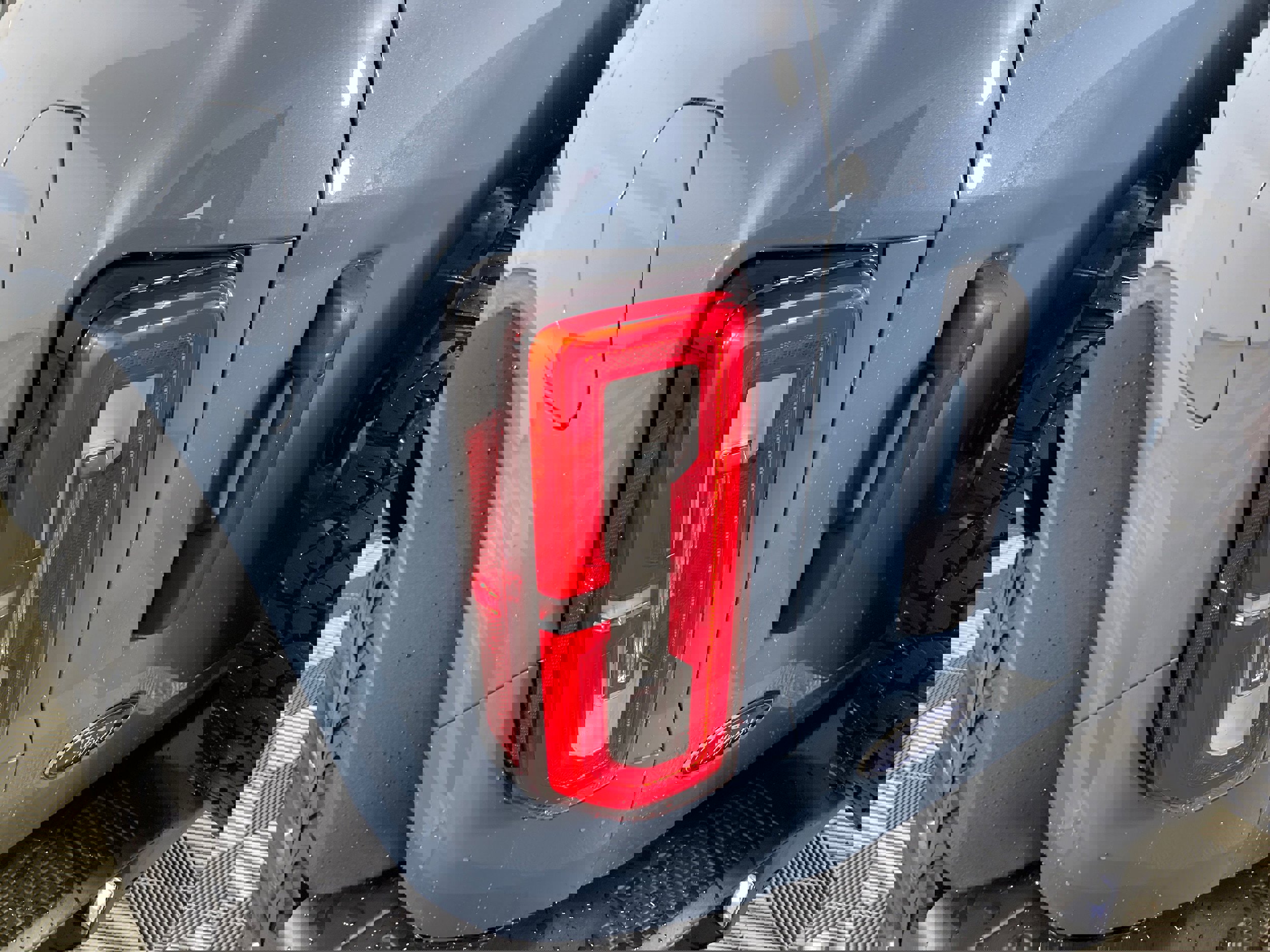 New 2025 Ford Bronco Badlands image 16