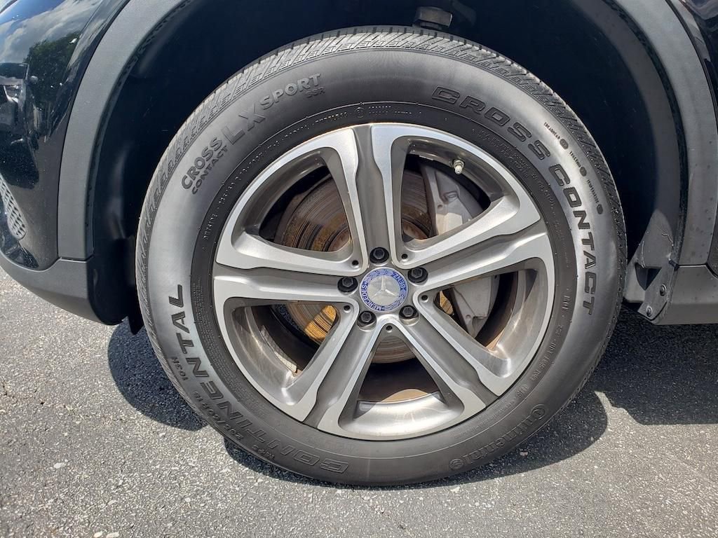 Used 2016 Mercedes-Benz GLC 300 4MATIC image 32