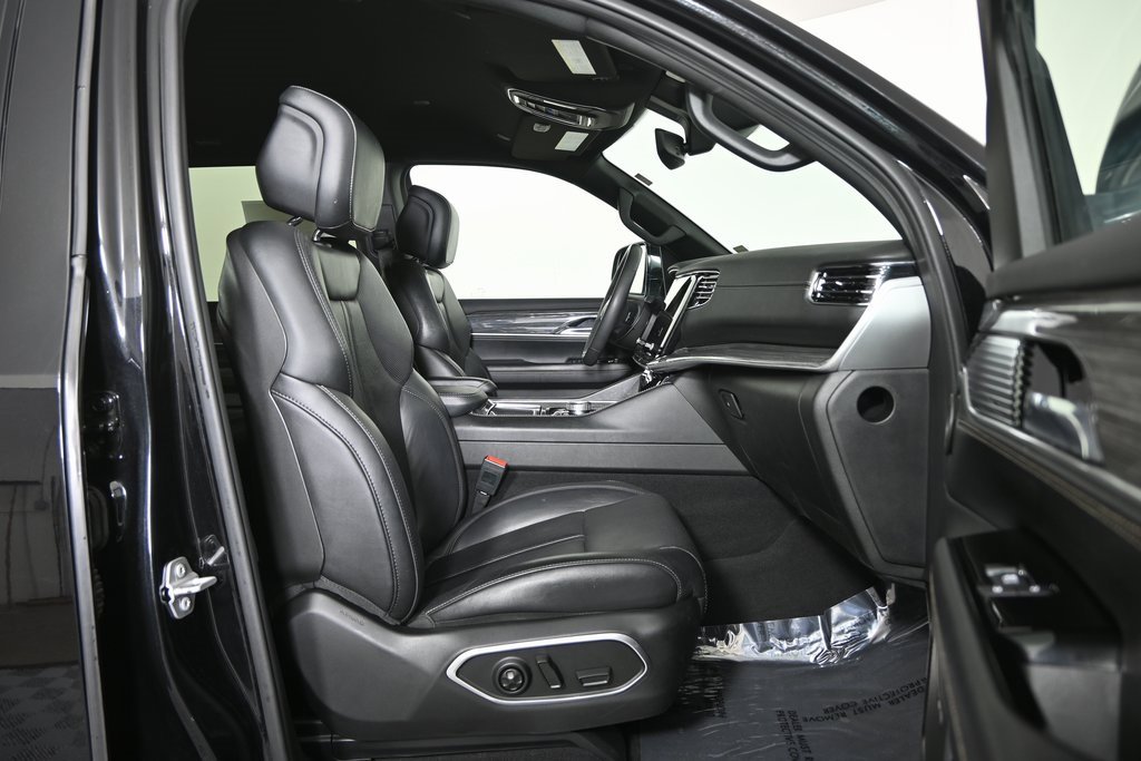 Used 2022 Jeep Wagoneer Series III image 13