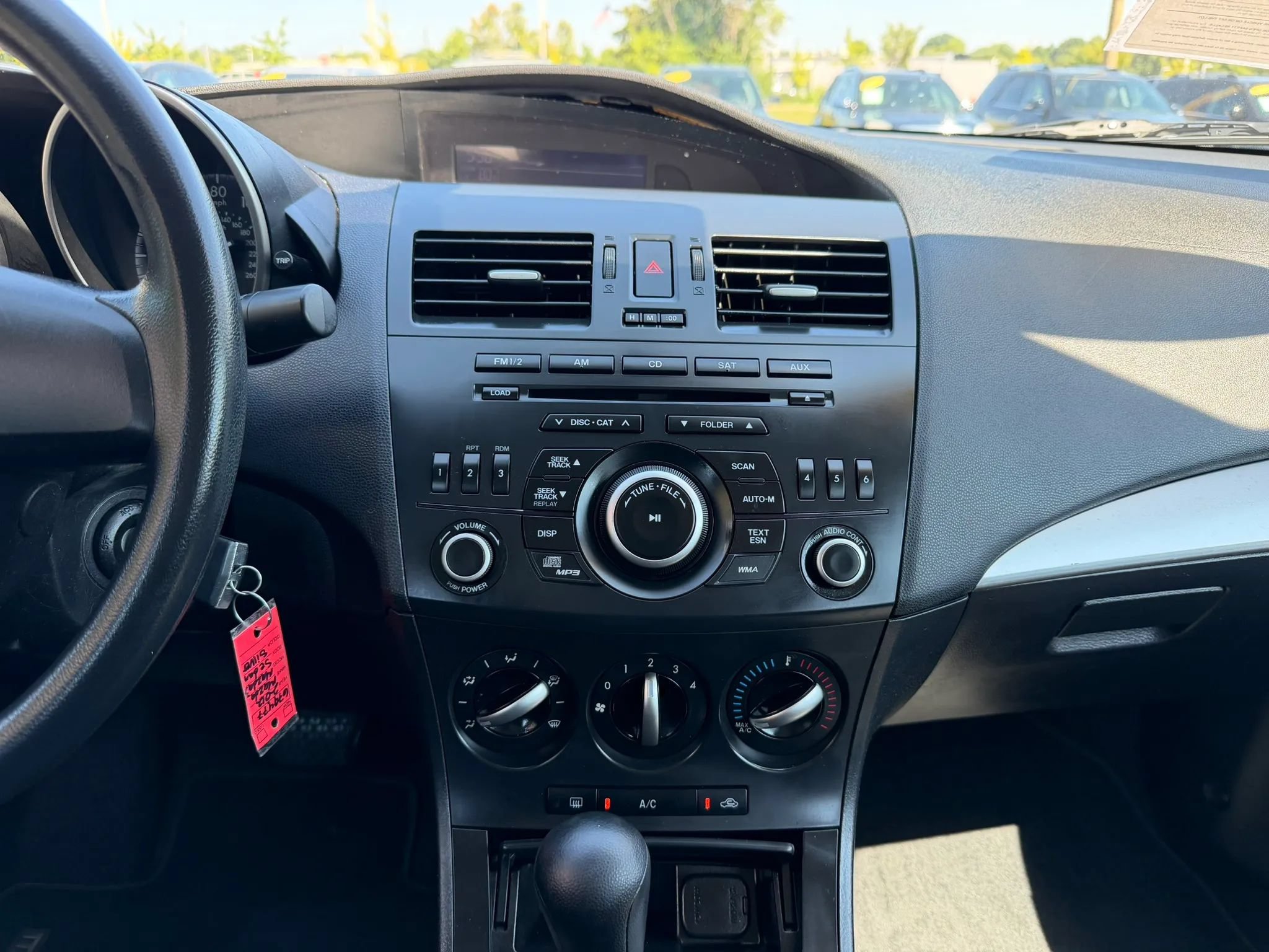 Used 2012 MAZDA MAZDA3 i Sport FWD image 25