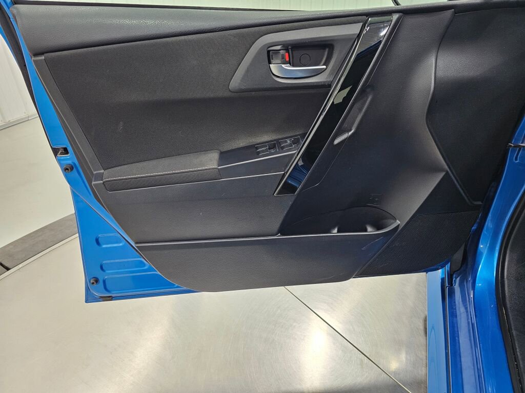 Used 2017 Toyota Corolla iM image 20