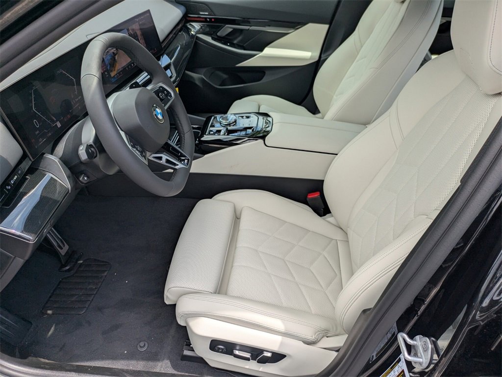 New 2026 BMW 530i w/ Executive Package image 11