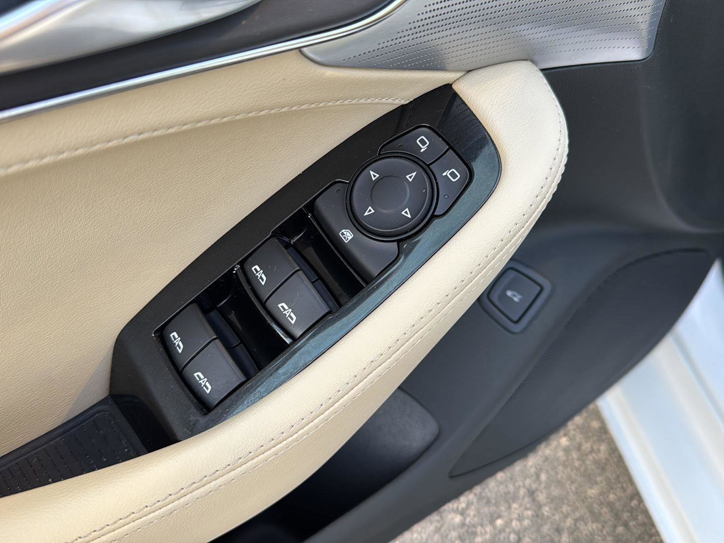 Used 2024 Cadillac CT5 Luxury w/ Sun And Sound Package image 29