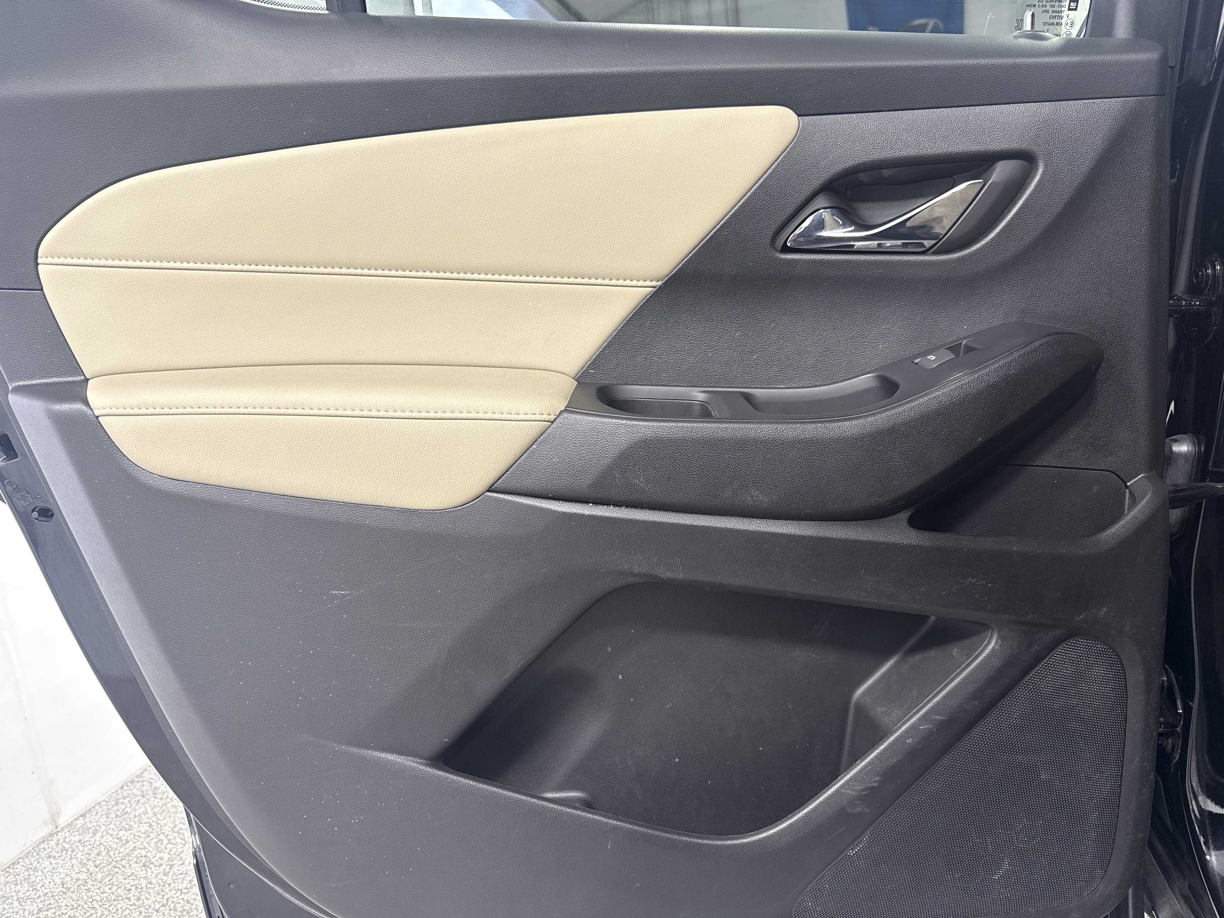 Certified 2023 Chevrolet Traverse LS w/ Safety Package image 15