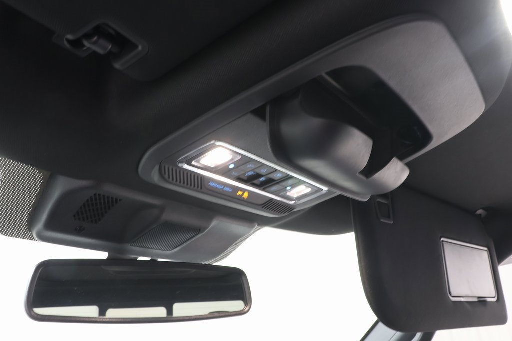 Used 2025 Ford F250 Platinum image 16