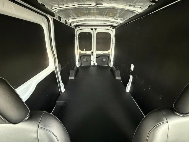 New 2026 Ford Transit 250 148 Medium Roof w/ Load Area Protection Package image 33