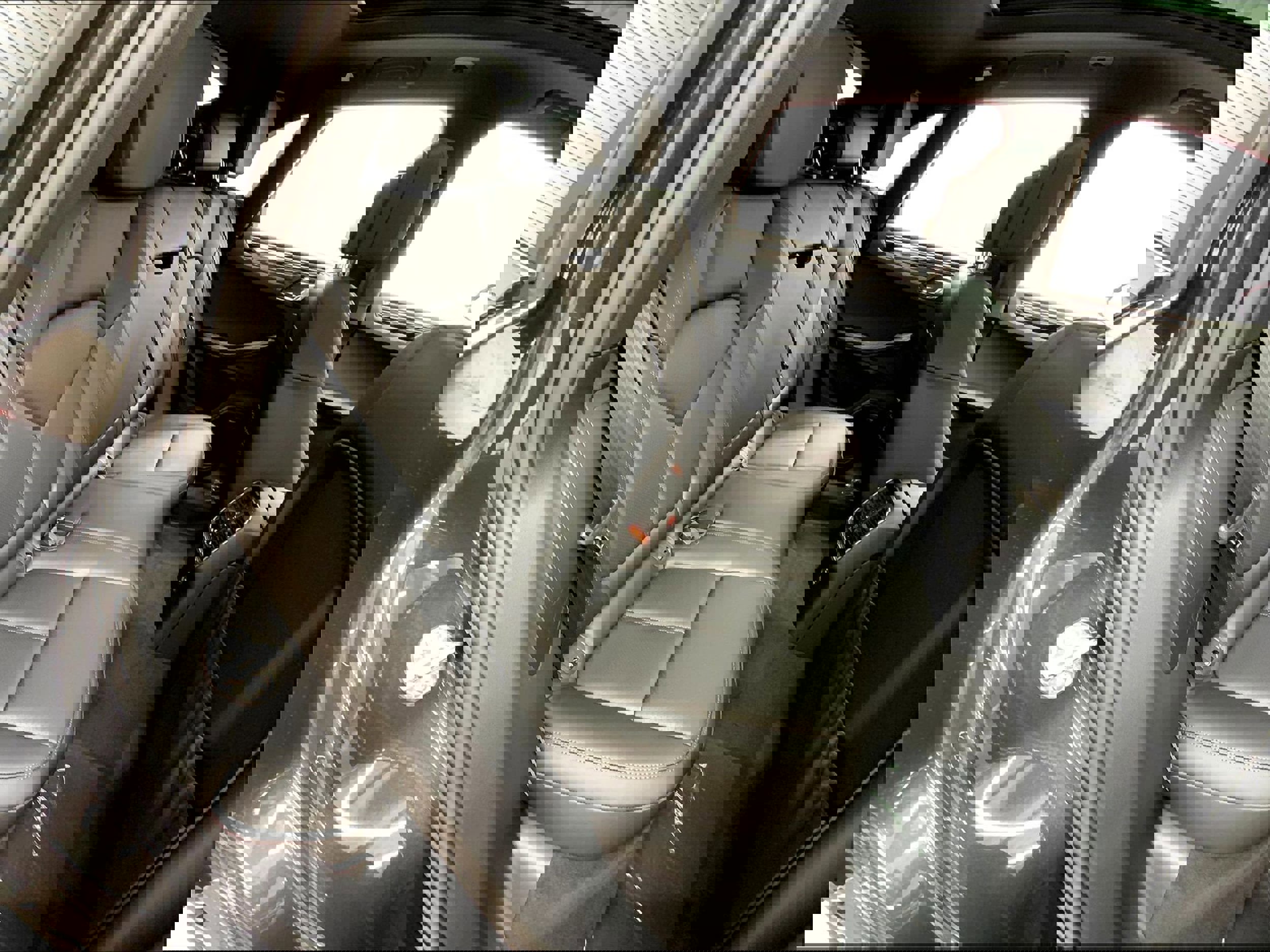 New 2026 Porsche Macan AWD/4WD image 21