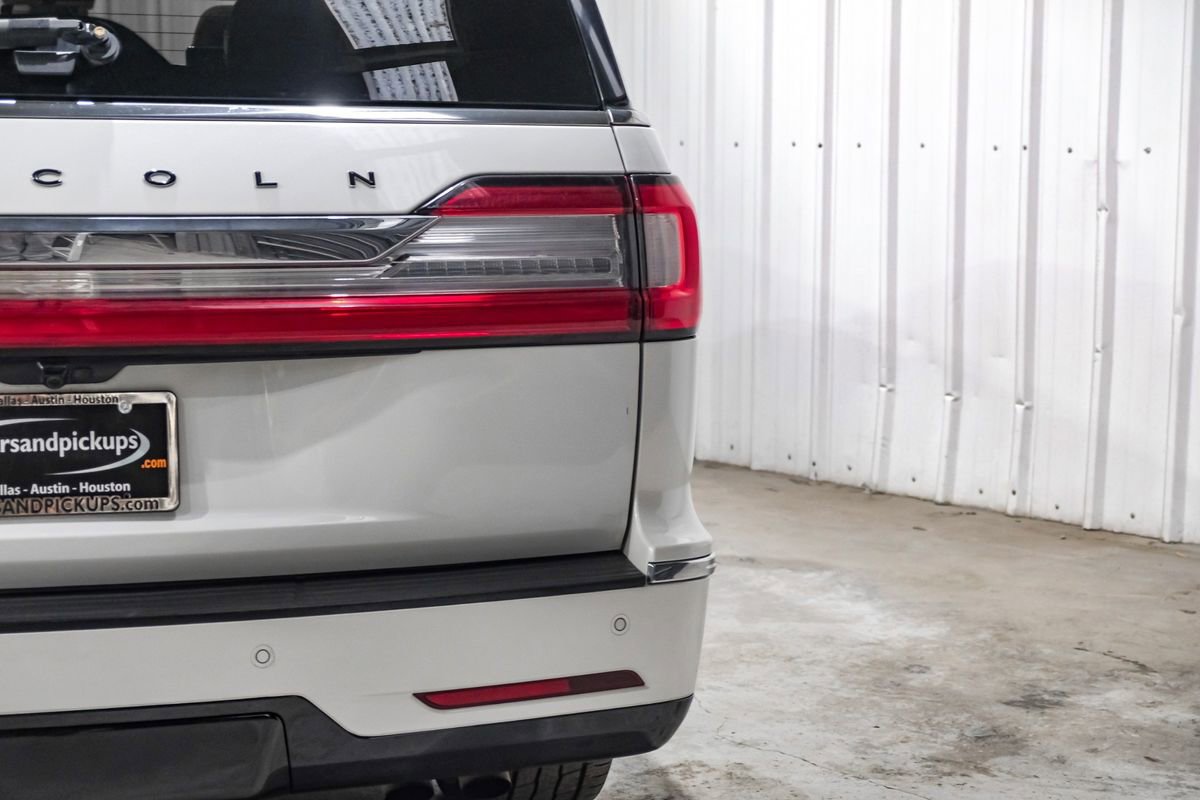 Used 2021 Lincoln Navigator L Black Label w/ Cargo Convenience Package image 55