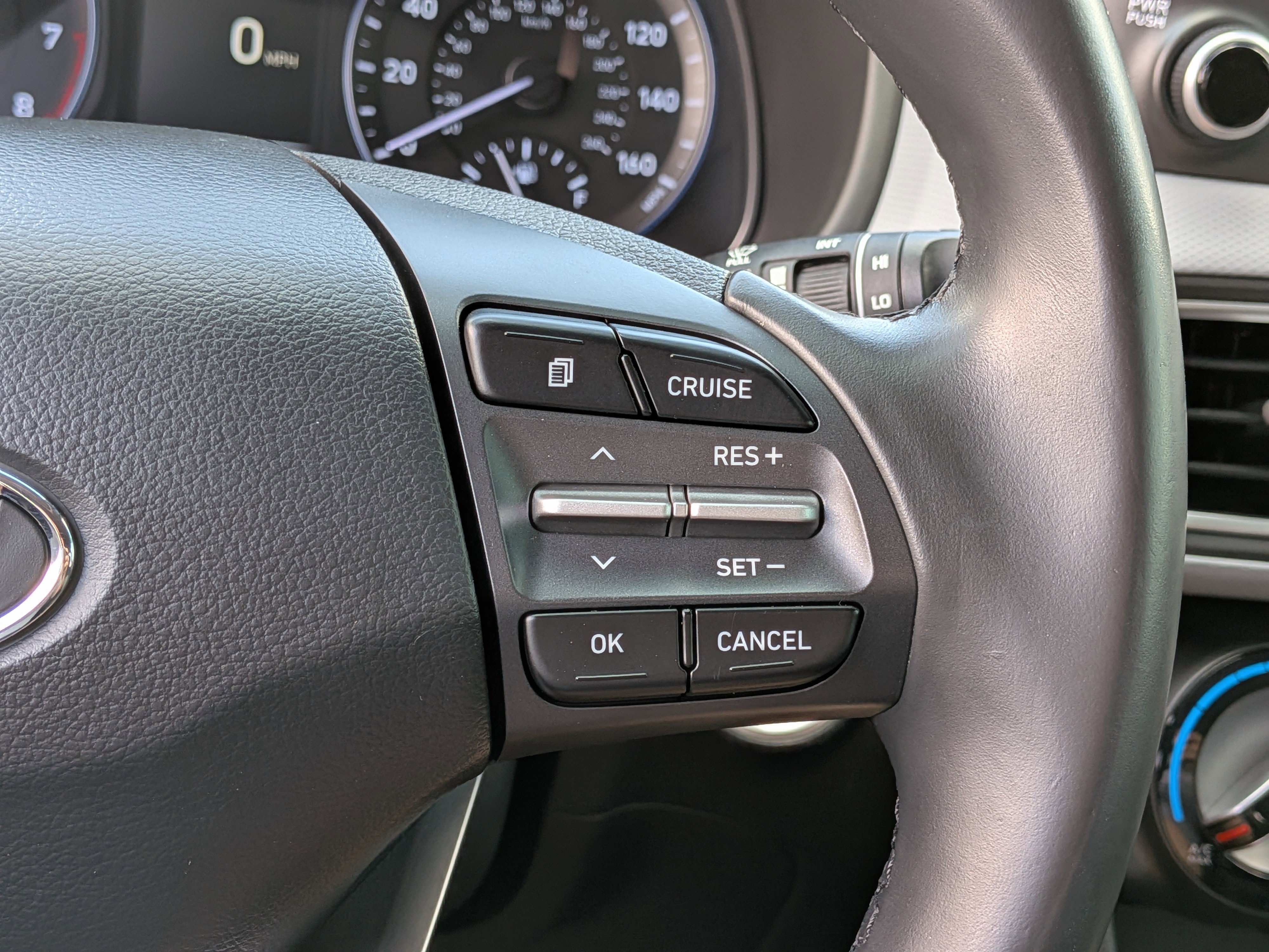 Used 2020 Hyundai Kona SEL Plus FWD image 25