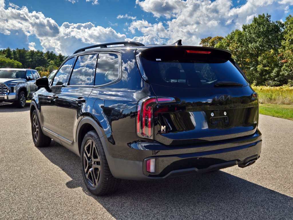 Used 2024 Kia Telluride EX X-Line AWD/4WD image 3