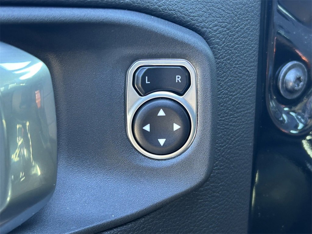 Used 2025 Jeep Gladiator Mojave w/ Safety Group image 26