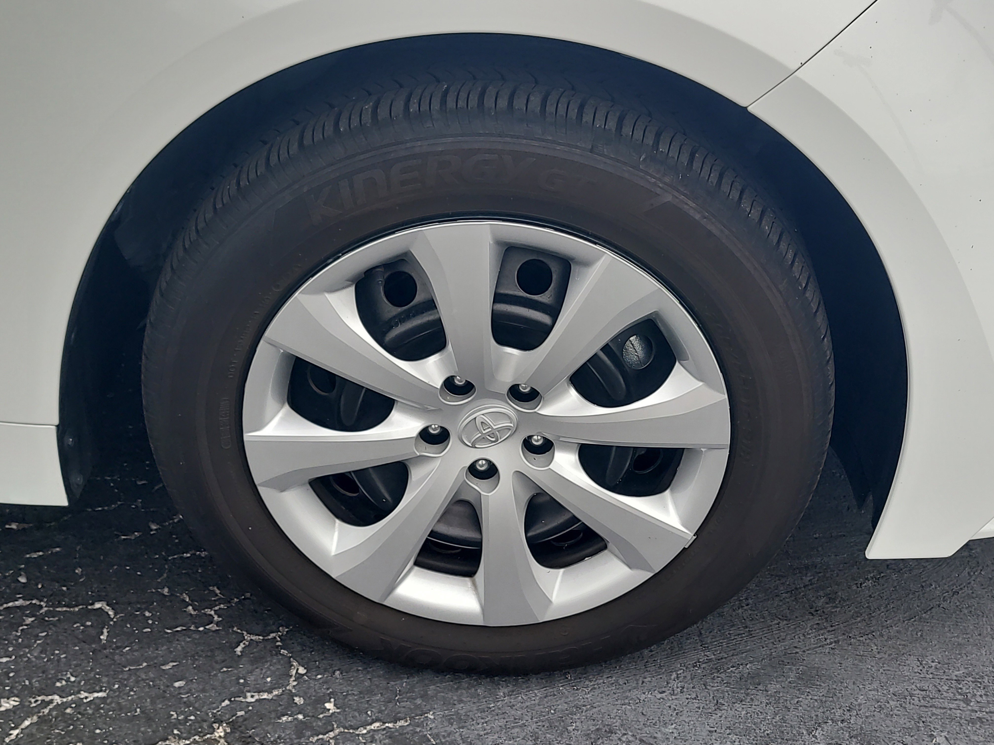 Certified 2025 Toyota Corolla LE FWD image 10