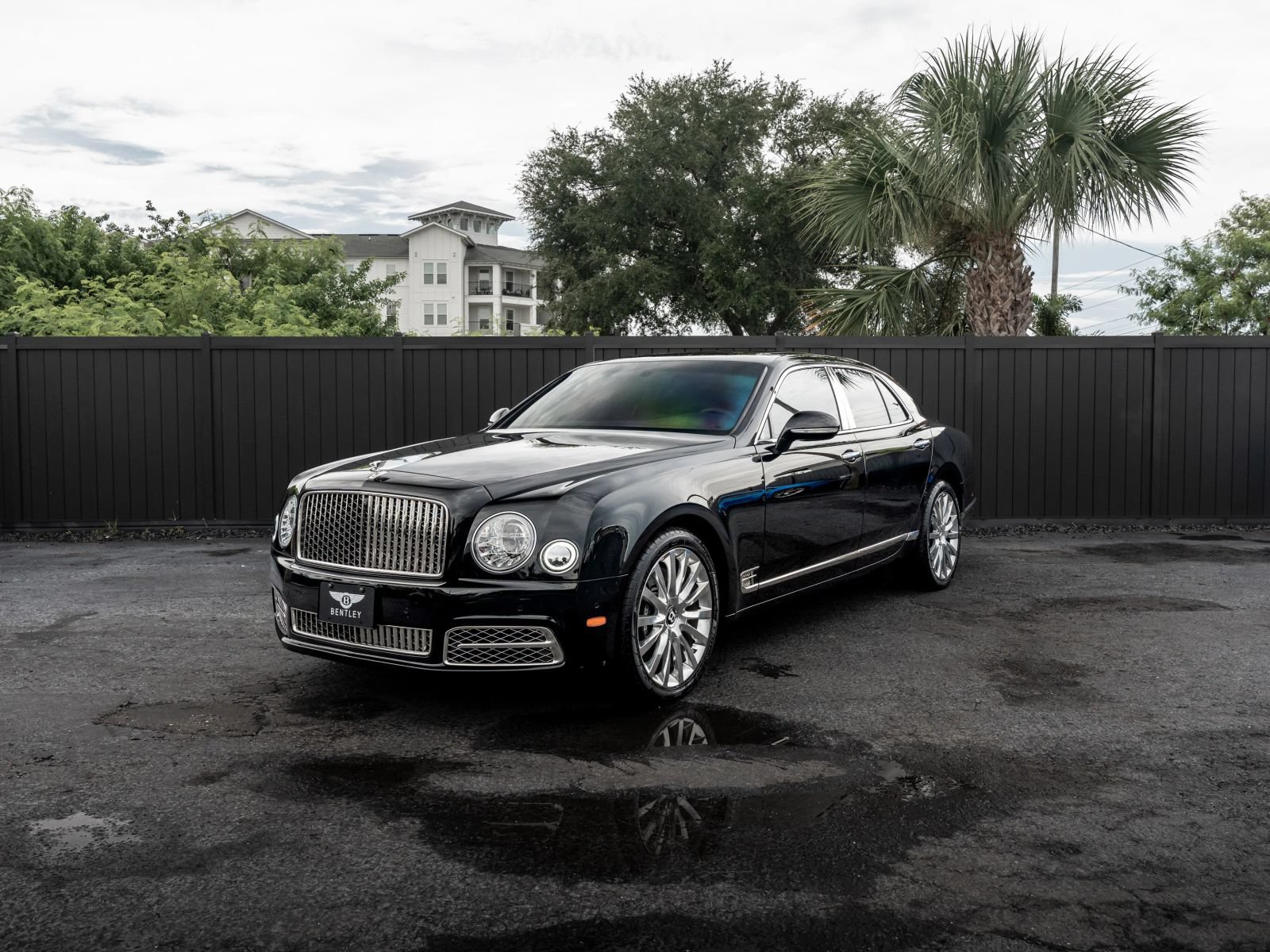 Used 2017 Bentley Mulsanne RWD image 8