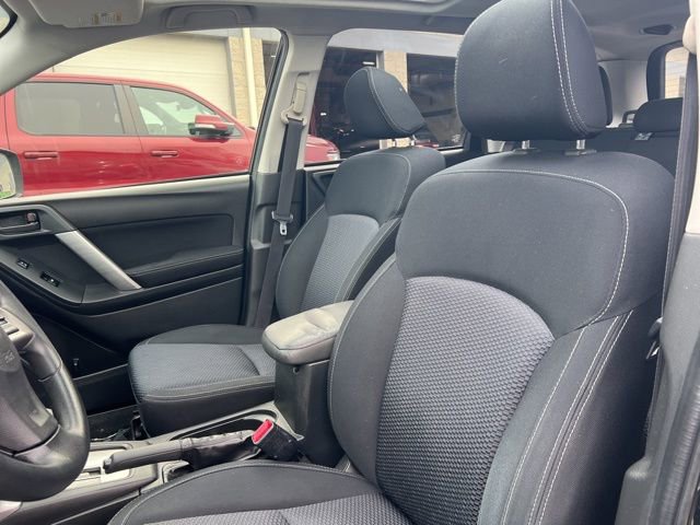 Used 2014 Subaru Forester 2.5i Premium w/ All-Weather Package image 3