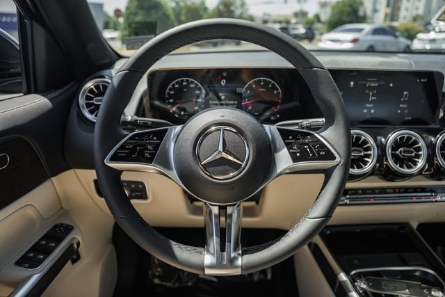 New 2026 Mercedes-Benz GLB 250 4MATIC image 30