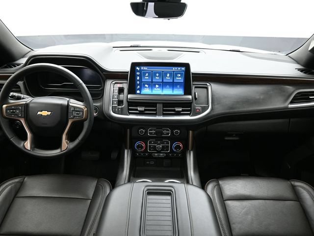 Used 2024 Chevrolet Suburban High Country AWD/4WD image 12